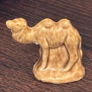 Wade Whimsies Camel Miniature Vintage FLAW
